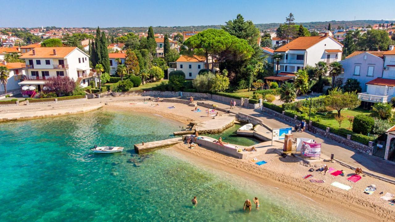 Holiday House Serenity Malinska Exterior photo